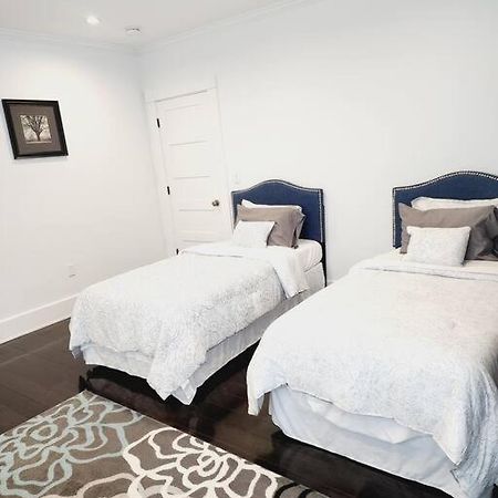 Charming And Comfortable! Medford Eksteriør billede
