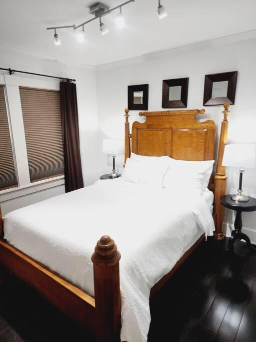 Charming And Comfortable! Medford Eksteriør billede